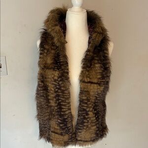 Mossimo Supply Co. Brown Faux Fur Vest